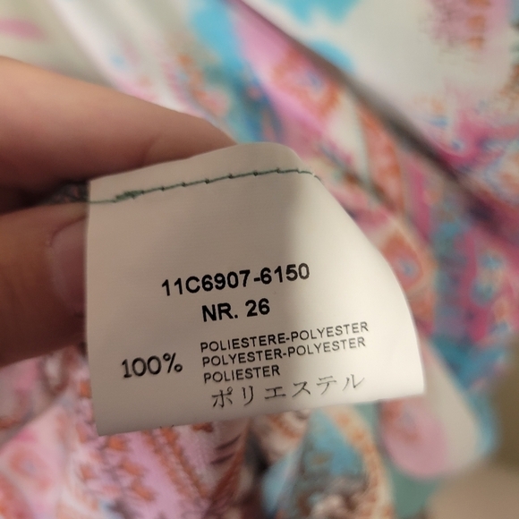 SFIZIO made in Italy large multi patterned pasliy with lace details sleeveless - Picture 7 of 8